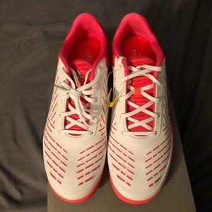 Adidas women’s golf shoes